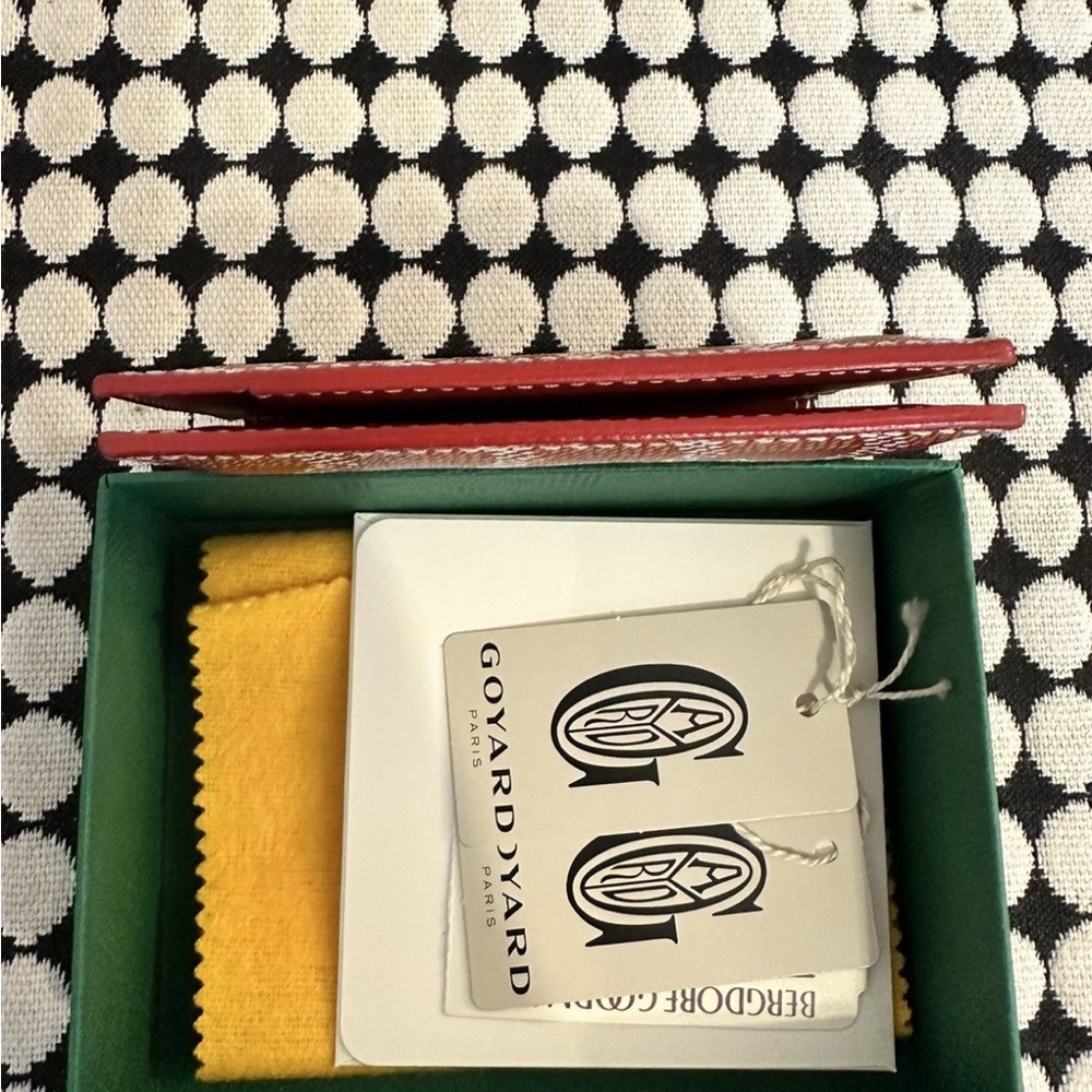 Goyard Red Card Holder Luxury Accessory - Picture 7 of 10